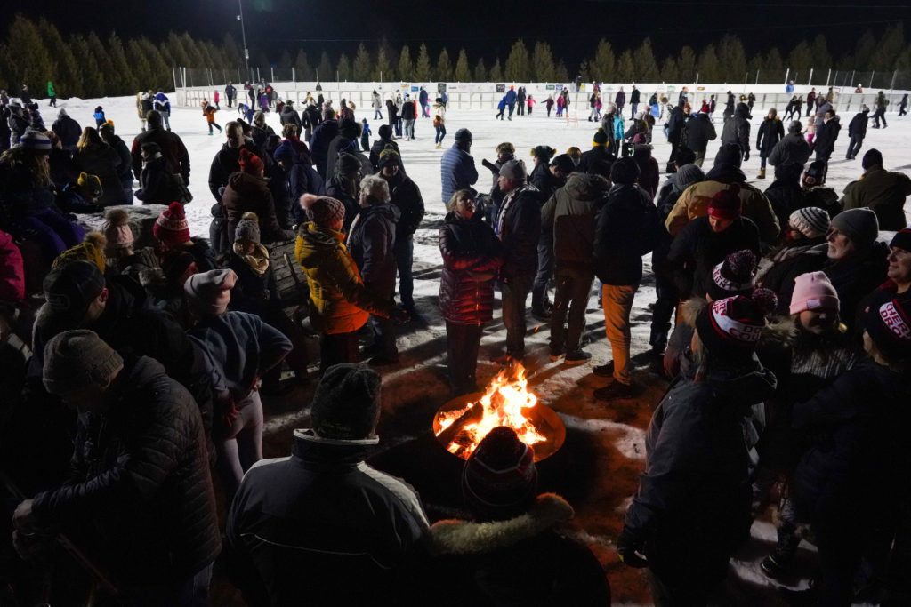 Families gathered around the firepit and on the ice at the Teresa K. Hilander Community Ice Rink to get some skating in to close out 2021 and enjoy the fireworks. Photos by Rachel Lukas.